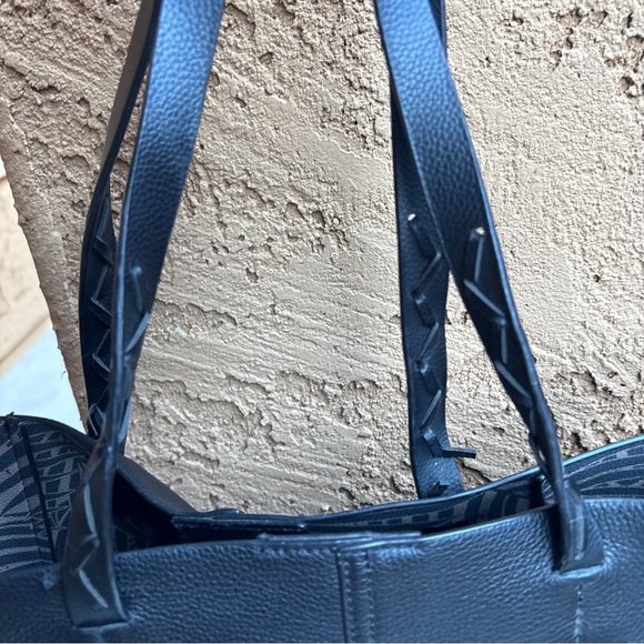 Tommy Bahama genuine leather gray leather tote like new - Picture 7 of 9